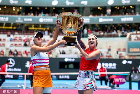 雄鹿效力期 雄鹿效力期