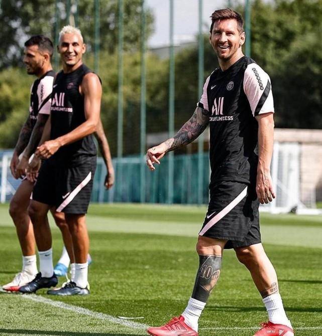 紧接着进行 紧接着进行