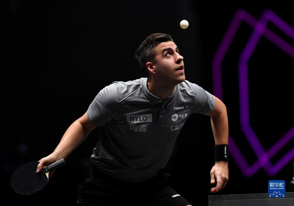 示着竞争格 示着竞争格