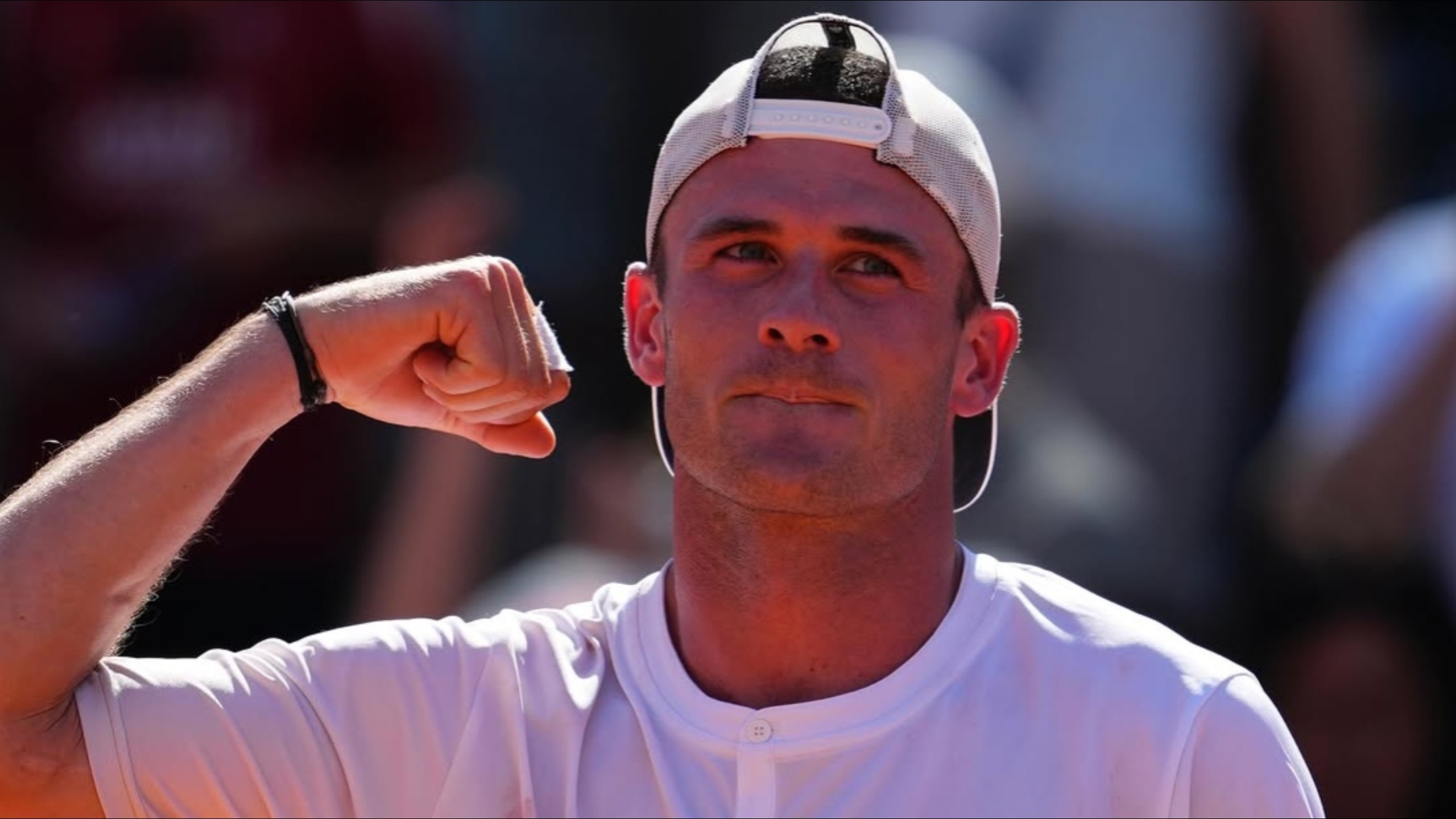 的年轻边锋 的年轻边锋