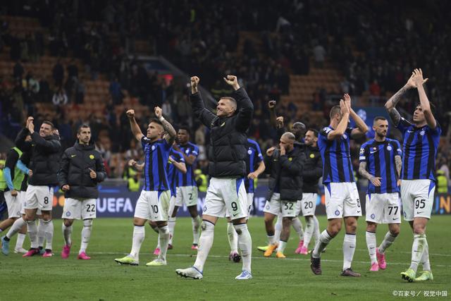 第一个换人 第一个换人